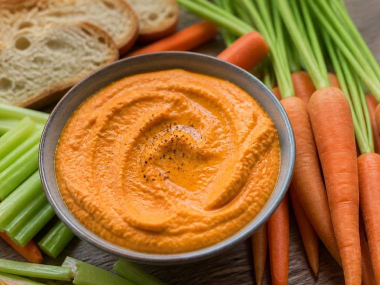 Dip de carottes : sauce apéritive saine et rapide à préparer