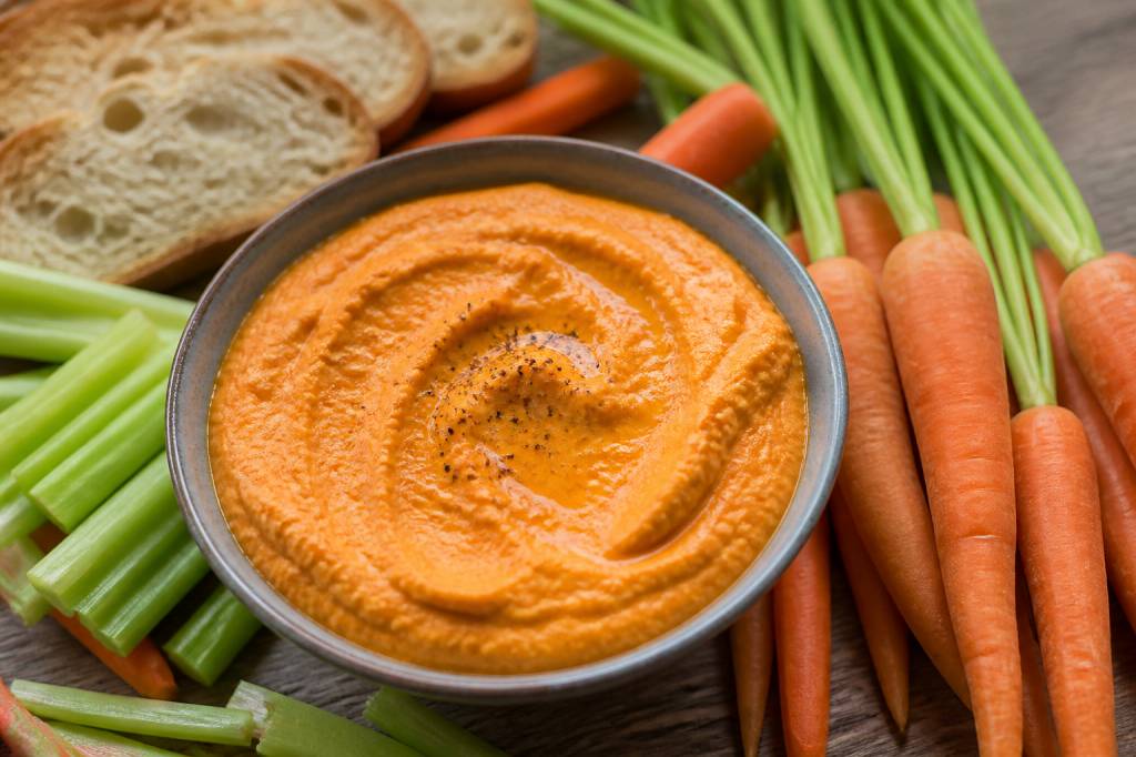 Dip de carottes : sauce apéritive saine et rapide à préparer