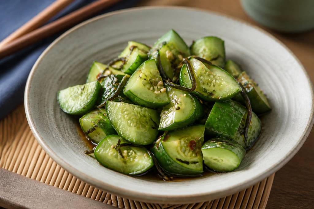 Concombre mariné japonais : recette fraîche, acidulée et rapide