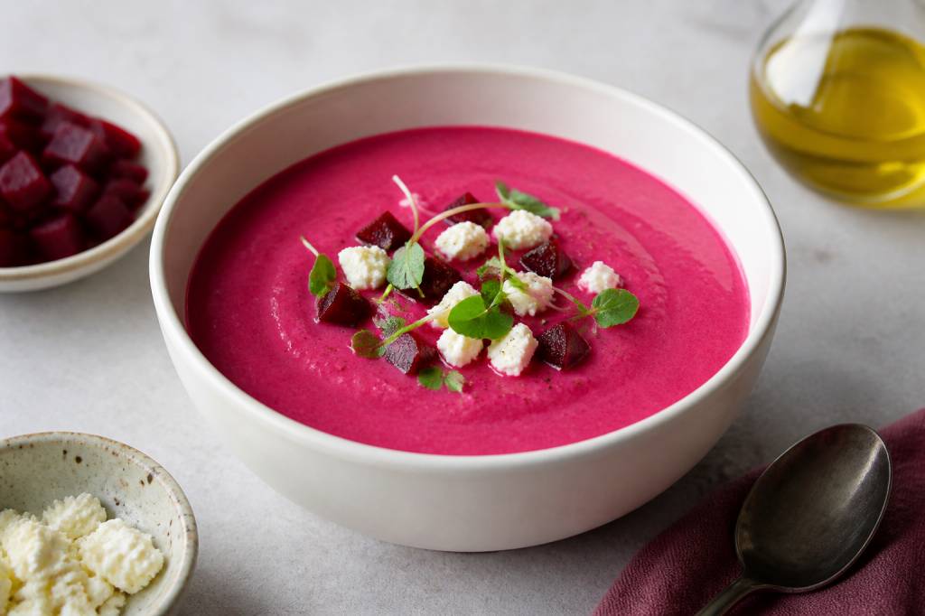 Gaspacho de betteraves : recette froide colorée et légère
