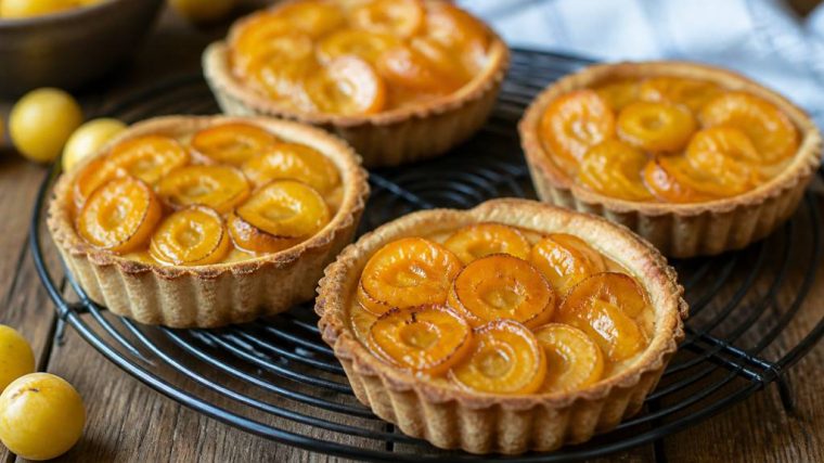 Tartelettes aux mirabelles : recette de dessert fruité et doré