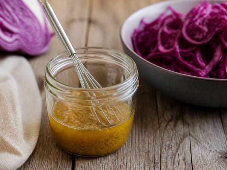 Vinaigrette pour chou rouge râpé : recette équilibrée et savoureuse
