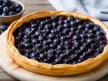 Tarte myrtille pâte feuilletée sans crème : recette légère et fruitée